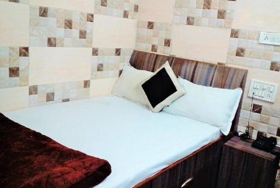 Ajanta Hotel 100 Mtrs Railway Station & 400 Mtrs Dargah Adźmer Zewnętrze zdjęcie