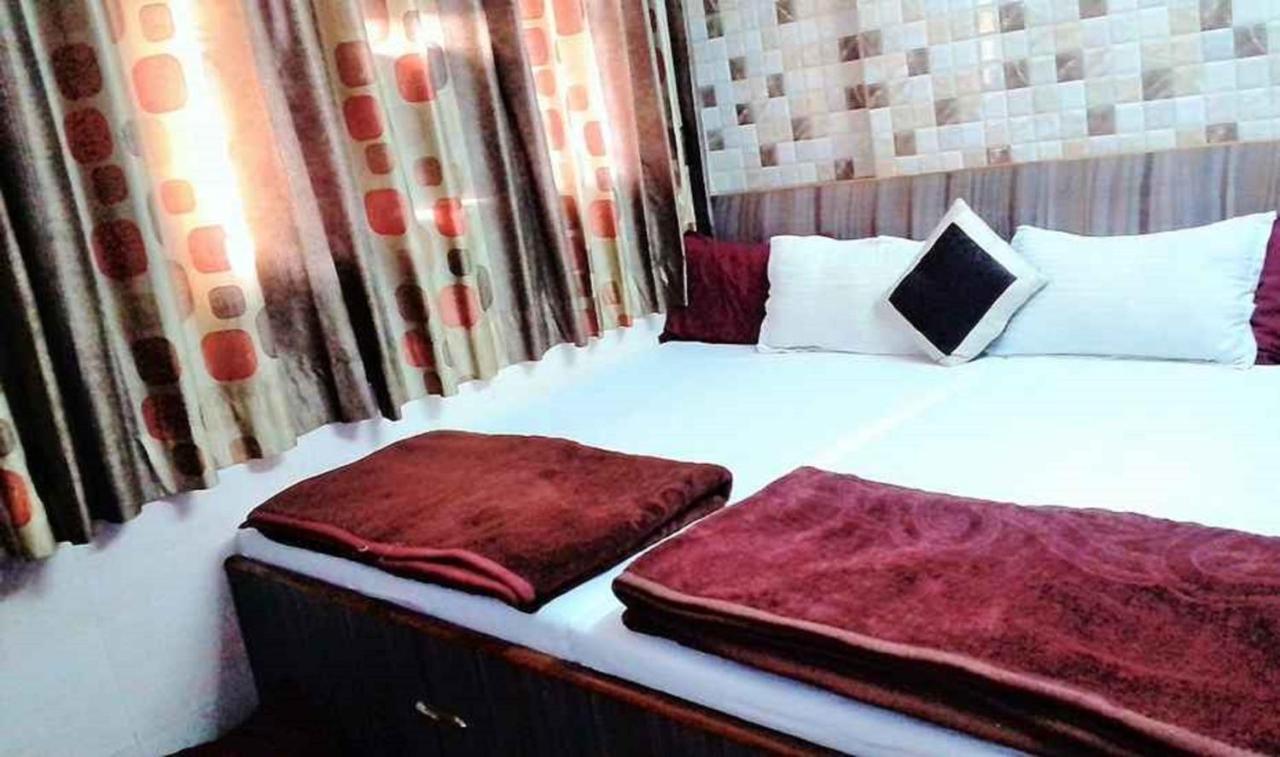 Ajanta Hotel 100 Mtrs Railway Station & 400 Mtrs Dargah Adźmer Zewnętrze zdjęcie